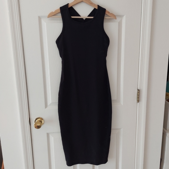 lululemon athletica Dresses & Skirts - Lululemon Black Knit Picnic Play Midi Dress Size 4